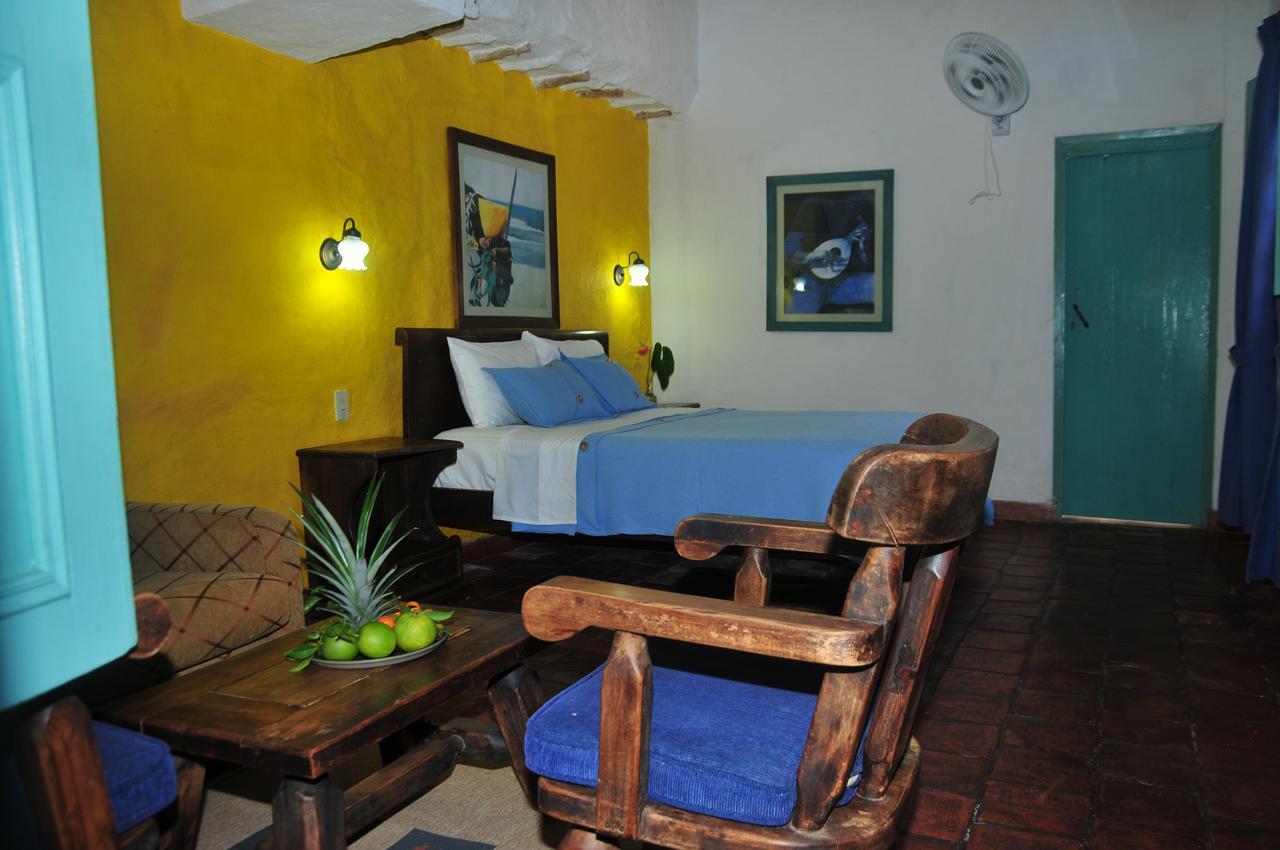 Hotel Mision Santa Barbara Rnt 4799